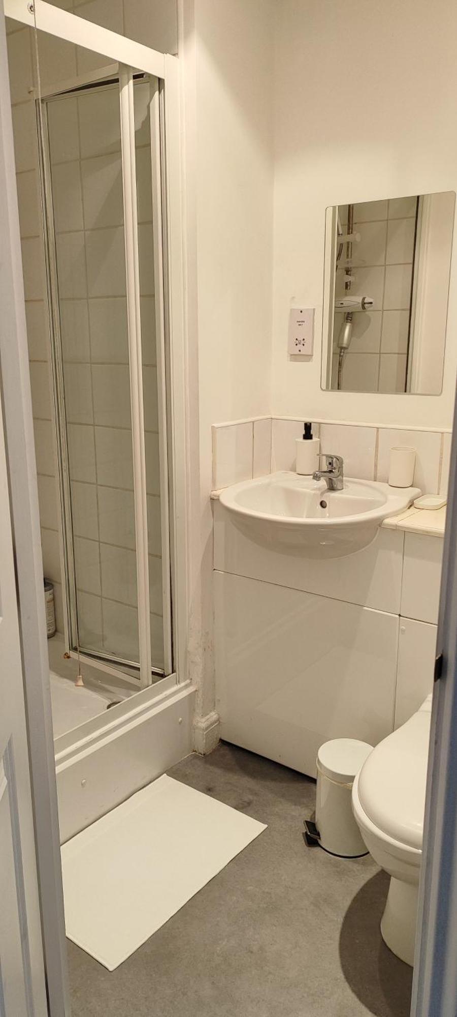 Bright, Chilled Ensuite Db Room In A Shared Flat! London Rum bild